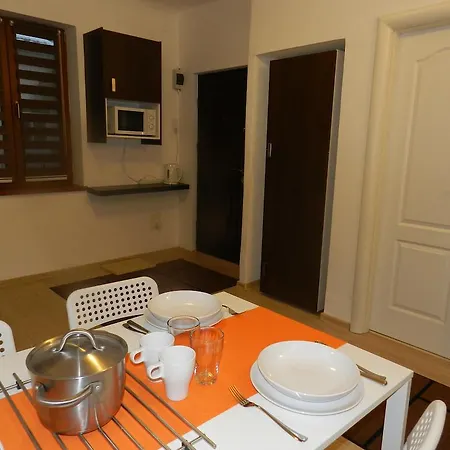 Studio S. Brassó